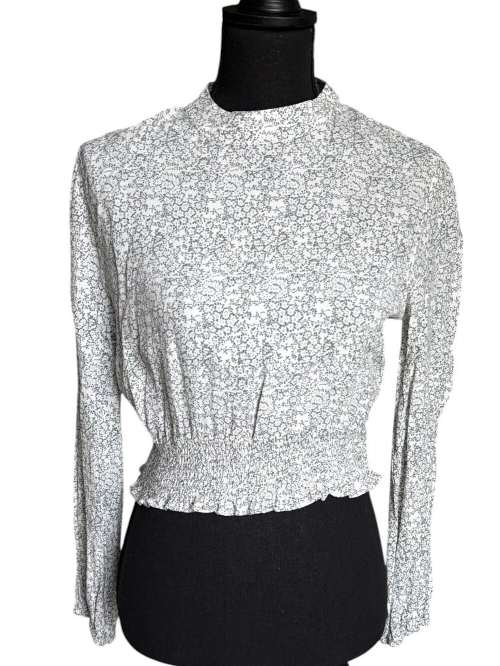 Style Rack Open Back Floral Long-Sleeve Blouse (White with Green Print) - Large